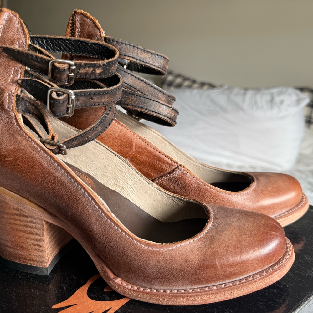 Women's Freebird - Randi